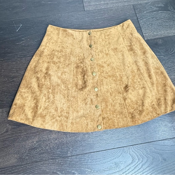 Tan Button-Up Women's Skirt - Picture 1 of 5